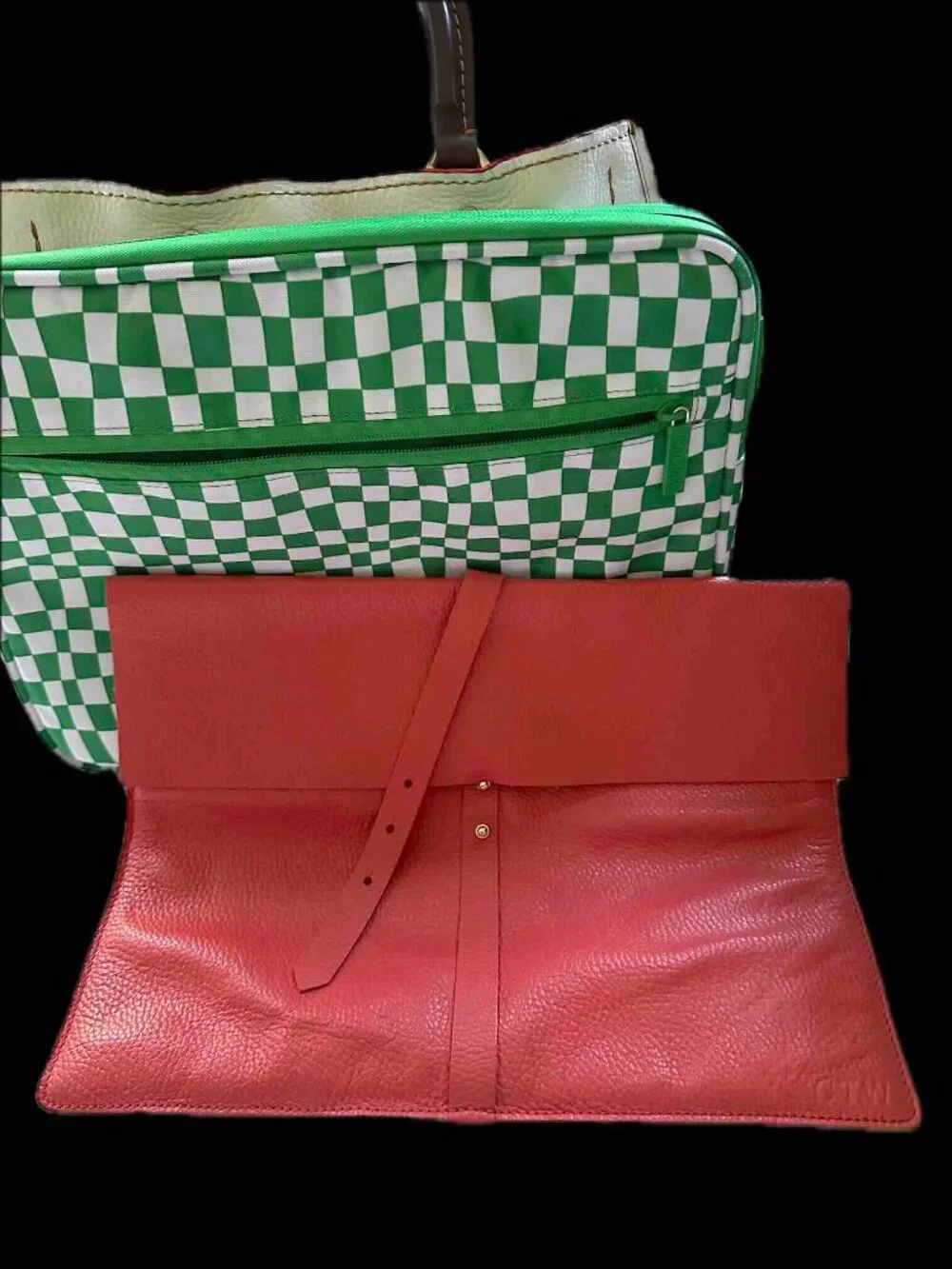 Beautiful CUYANA pebbled leather Laptop Document Flap Sleeve gold hardware Coral